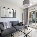 A 300M De La Plage De La Baule